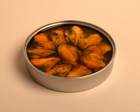 Smoked Galician mussels in olive oil