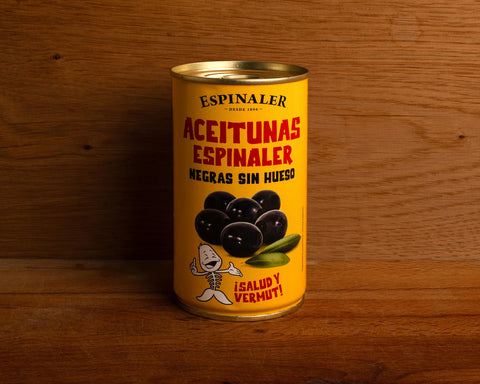 Pitted black Cacereña olives